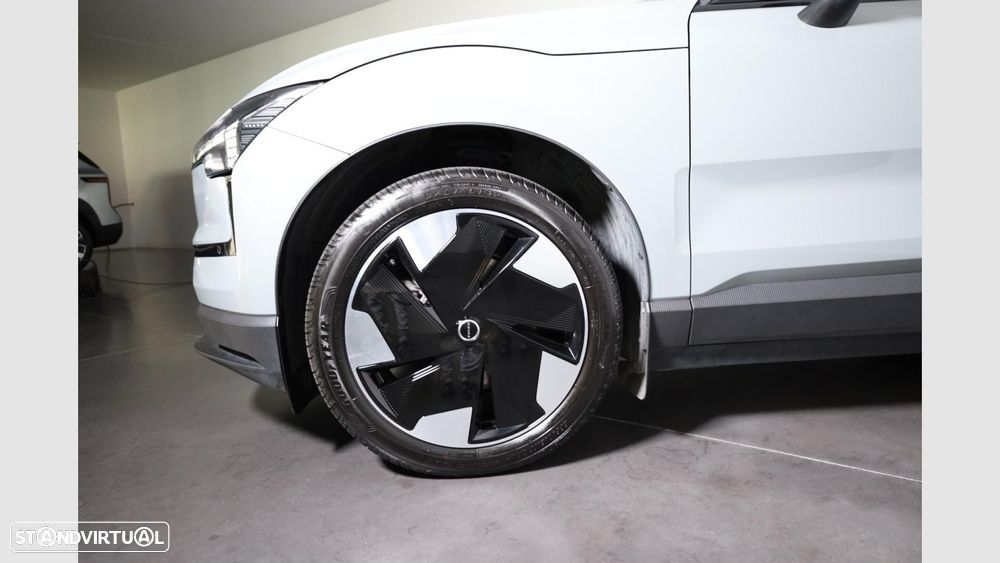 Volvo EX30 69 kWh Single Motor Extended Range Plus - 9