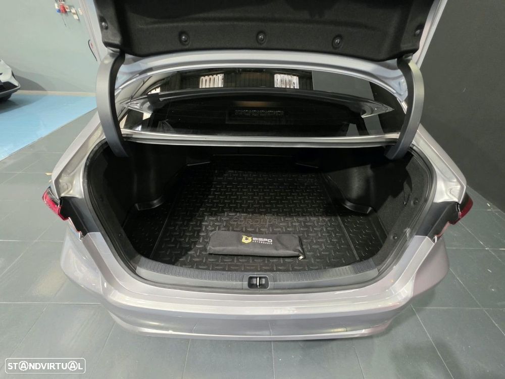 Toyota Corolla SD 1.8 Hybrid Exclusive - 18