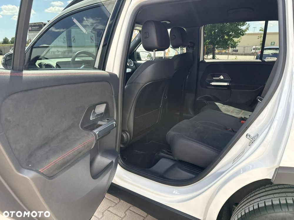 Mercedes-Benz GLB 200 7G-DCT - 14