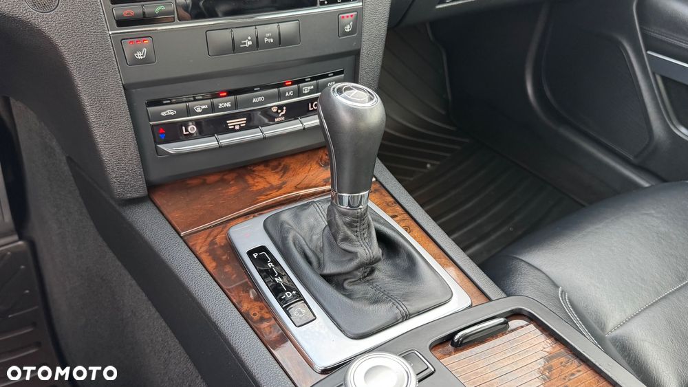Mercedes-Benz Klasa E 250 CGI BlueEffICIENCY - 28
