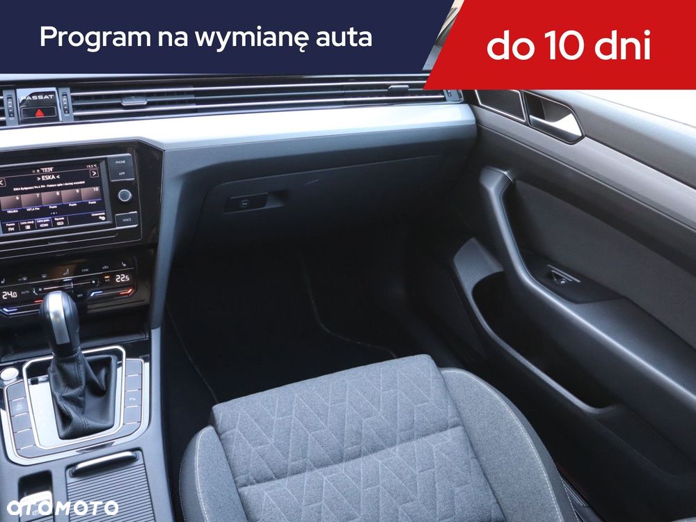 Volkswagen Passat Variant - 10