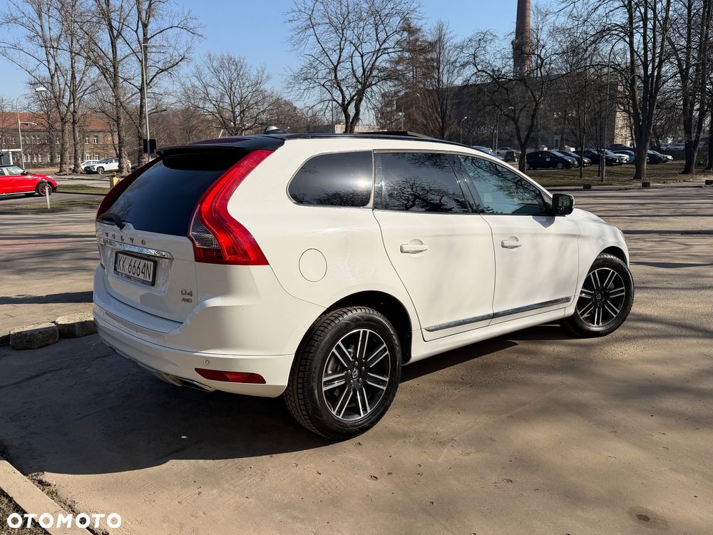 Volvo XC 60 D4 AWD Momentum - 3