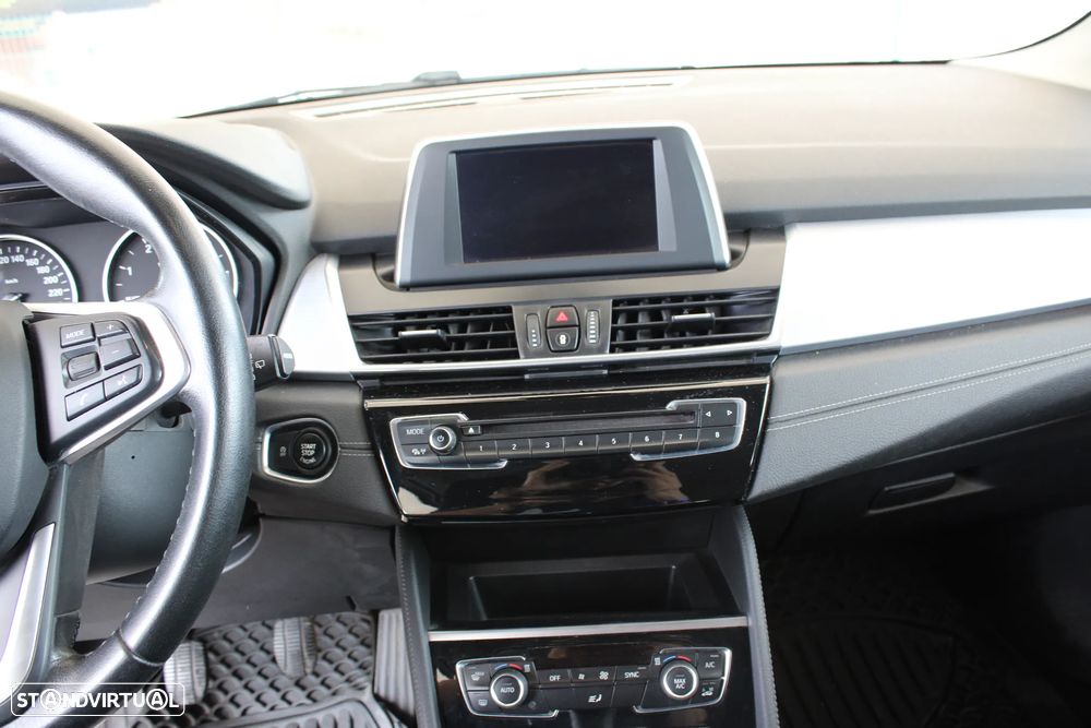 BMW 216 Active Tourer d Line Sport - 13