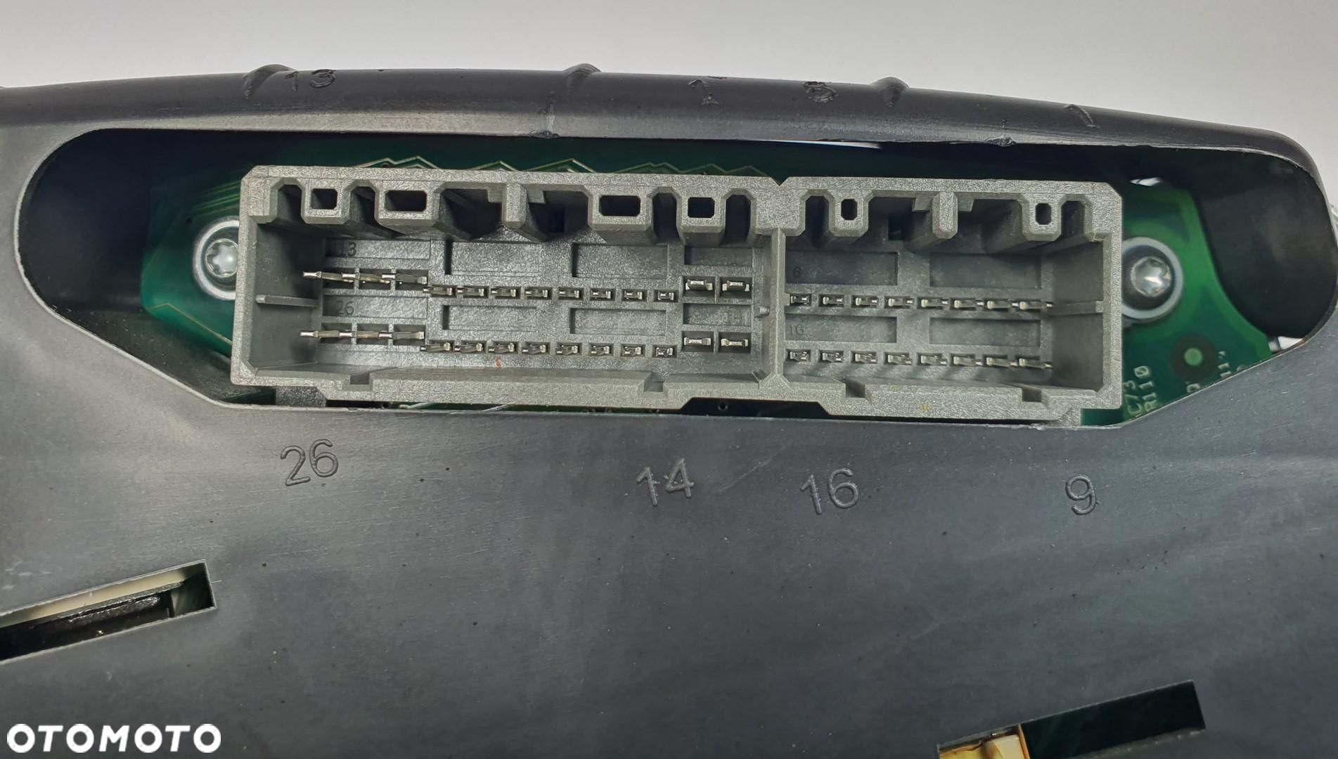 LICZNIK CHRYSLER 300C 3.0 CRD P05172061AF EUROPA - 3