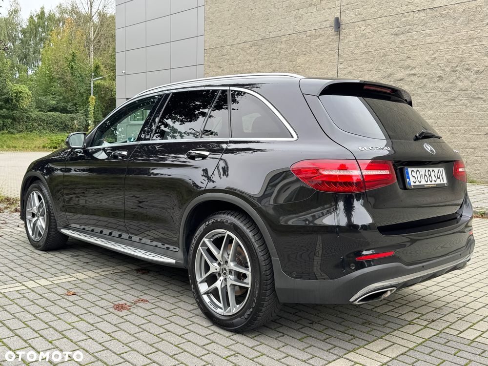 Mercedes-Benz GLC 250 4-Matic - 4