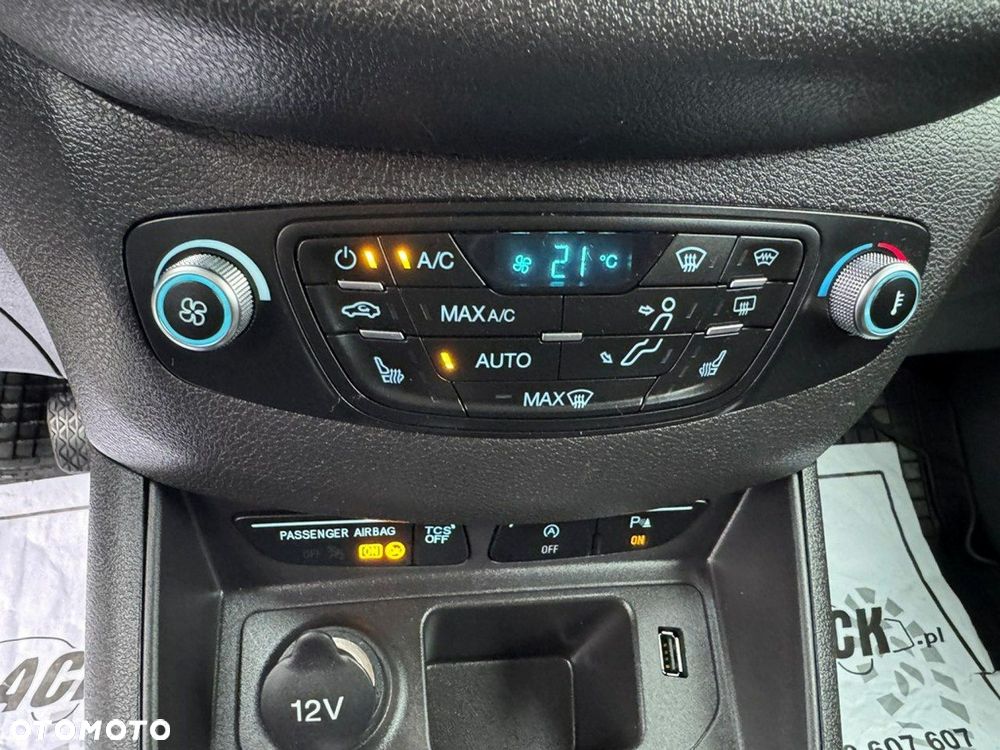 Ford Tourneo Courier - 19