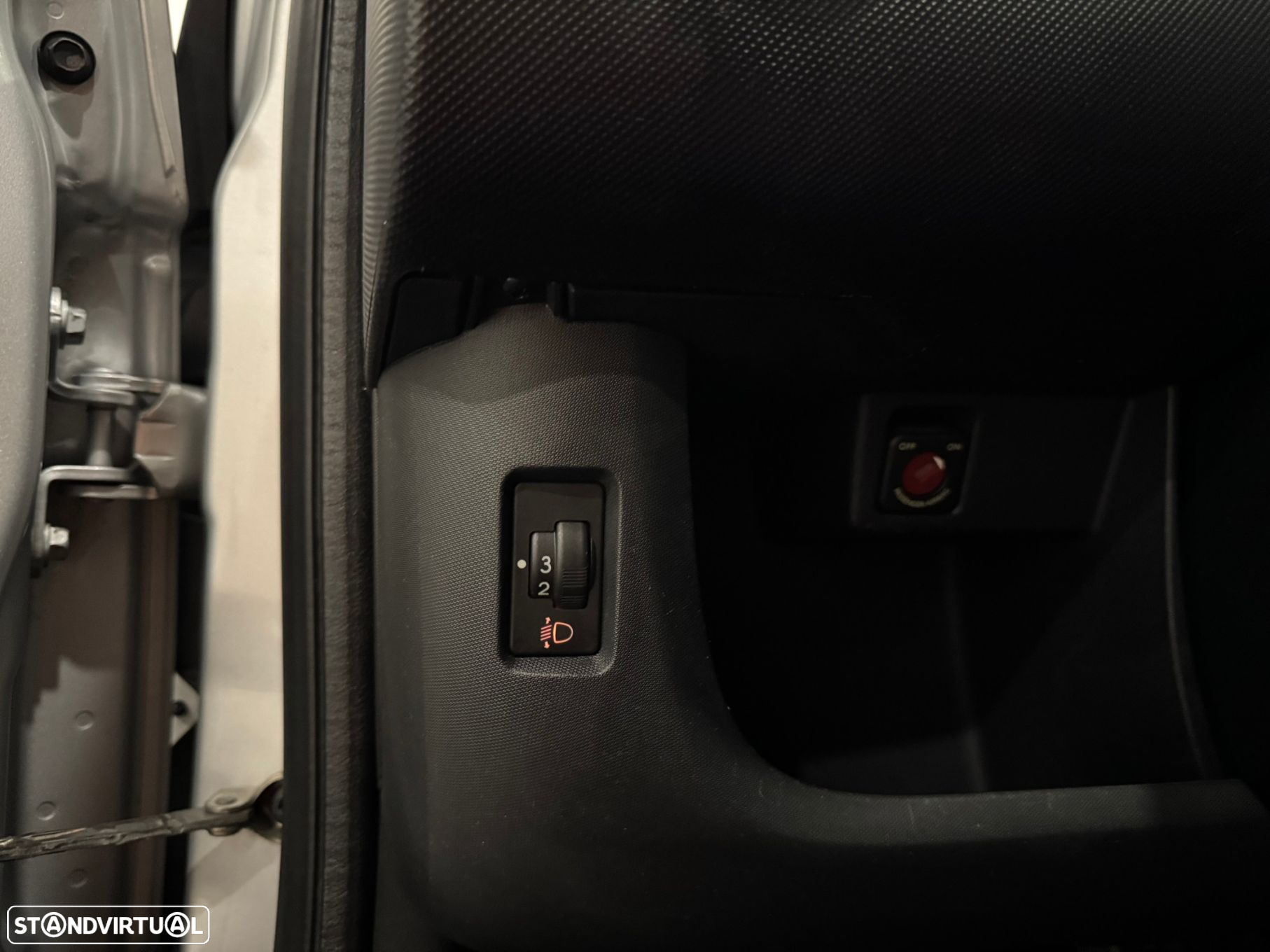 Peugeot 107 1.0 Urban - 41