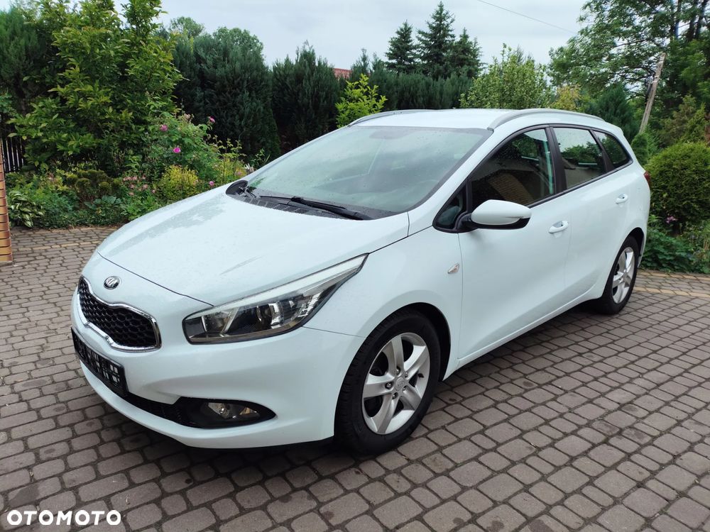 Kia Ceed - 9