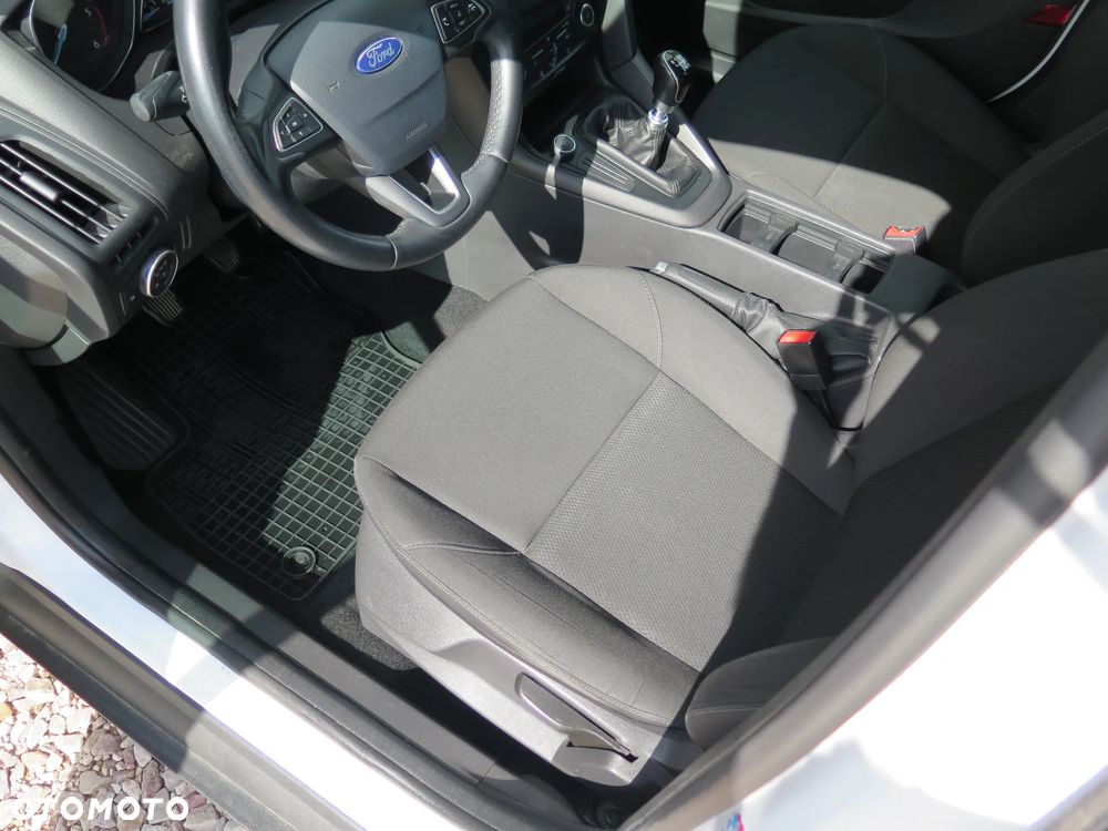 Ford Focus - 14