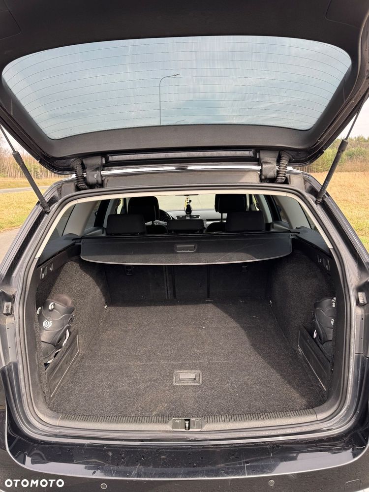Volkswagen Passat 2.0 TDI Comfortline - 9