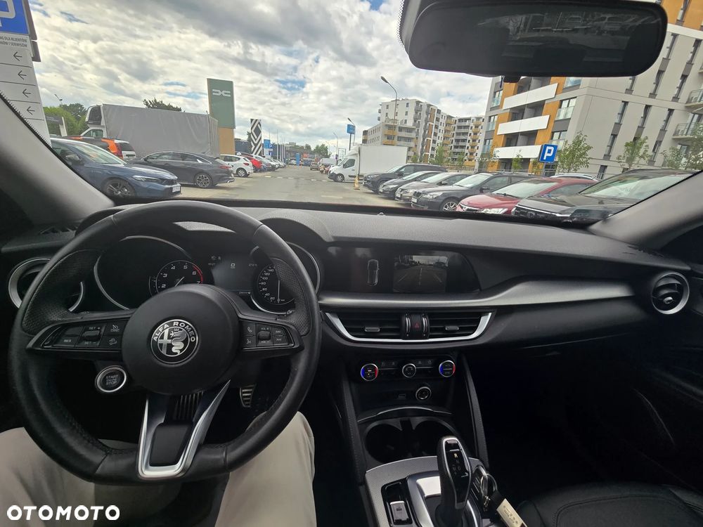 Alfa Romeo Stelvio 2.0 Turbo Sprint Q4 - 26
