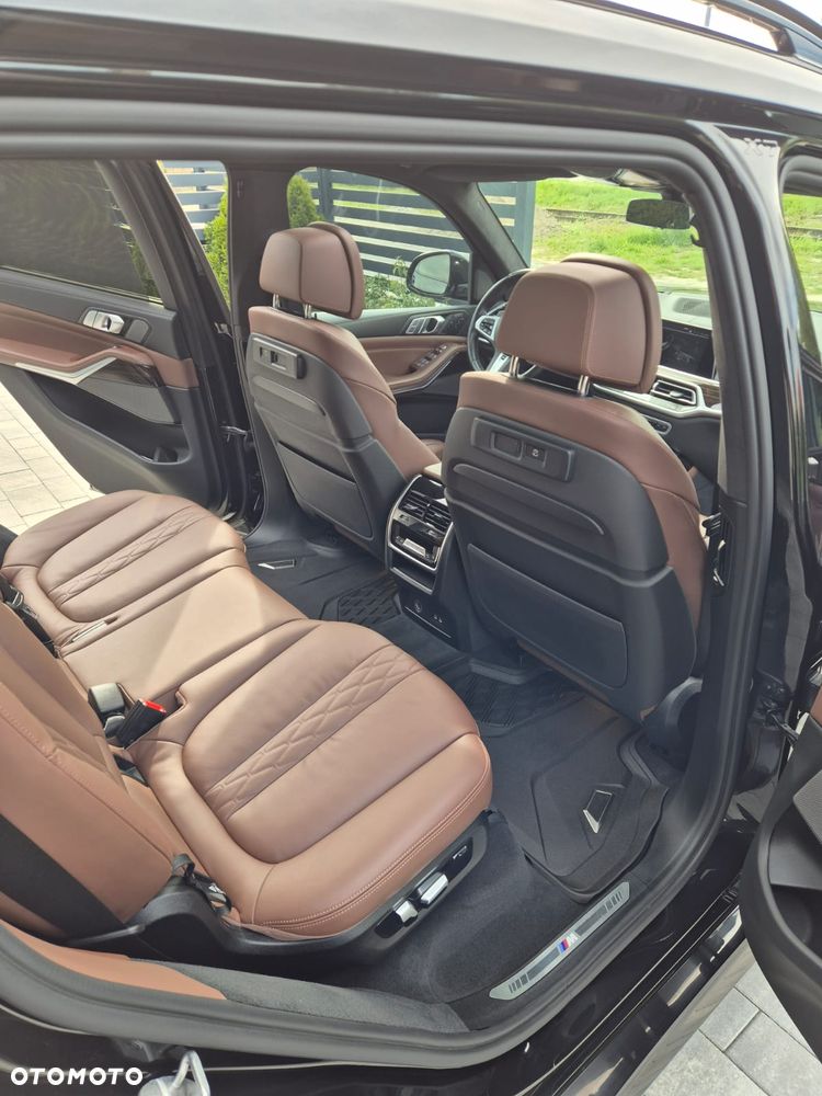BMW X7 xDrive40d mHEV - 16