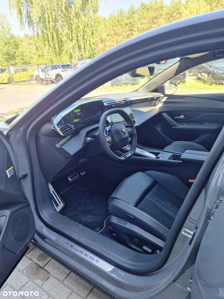 Peugeot 408 1.2 PureTech mHEV GT S&S e-DSC6 - 7