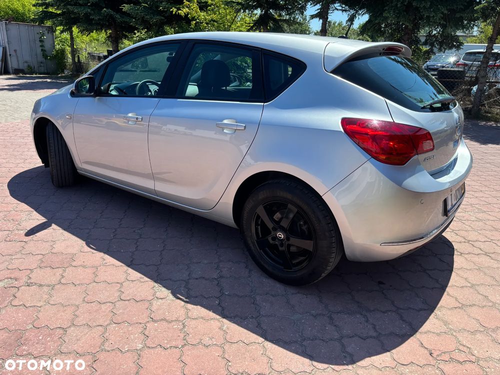 Opel Astra - 3