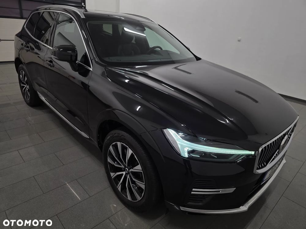 Volvo XC 60 B4 D AWD Ultimate Bright - 32