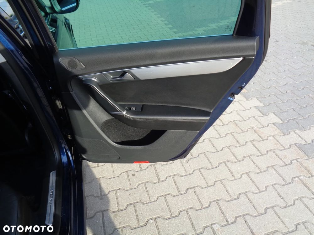 Volkswagen Passat 1.8 TSI Highline - 37