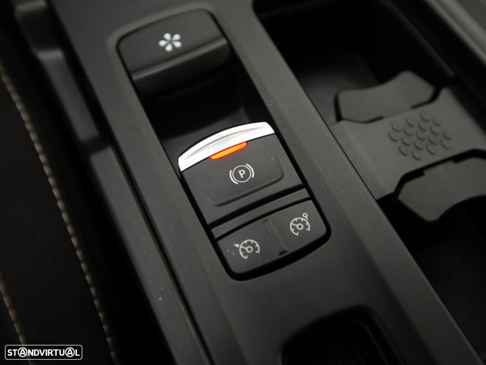 Renault Mégane 1.5 dCi Limited EDC - 18