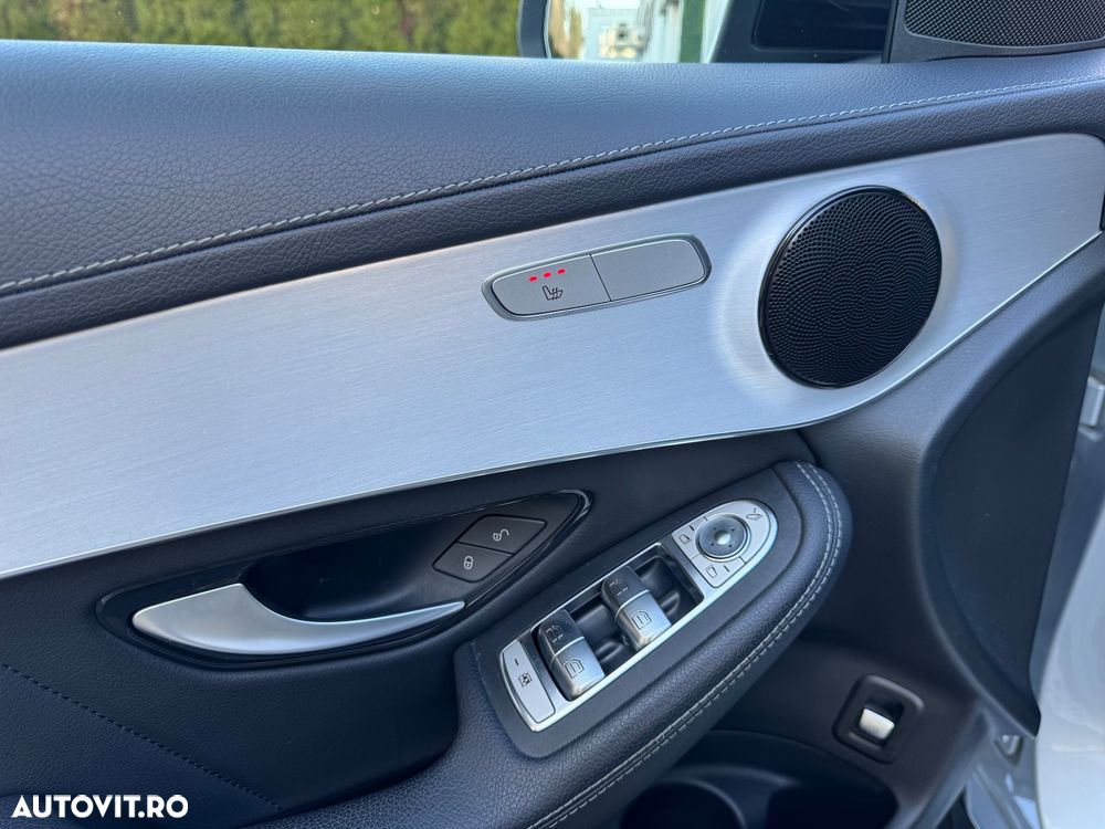 Mercedes-Benz GLC Coupe 300 de 4Matic 9G-TRONIC AMG Line Plus - 13