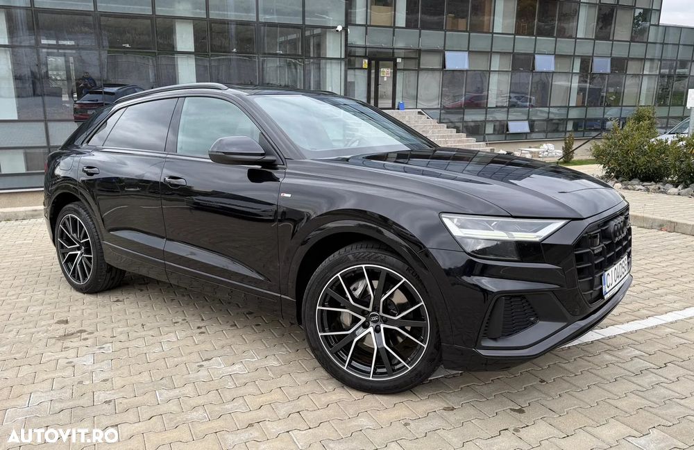 Audi Q8 - 2