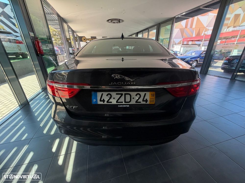 Jaguar XF 2.0 D Pure - 14