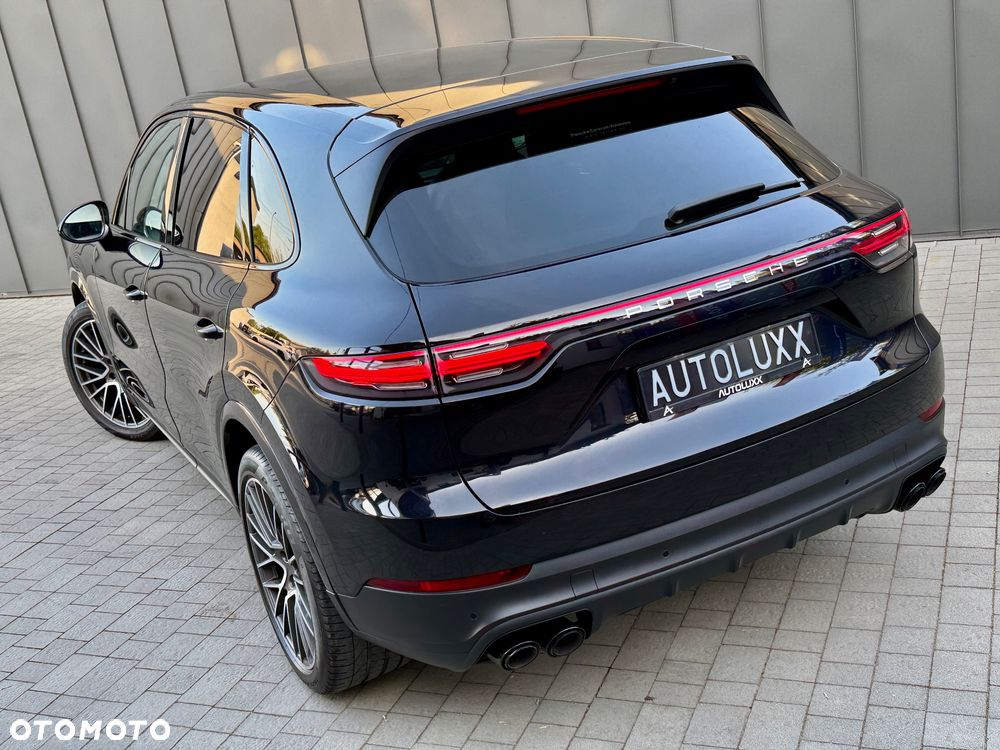 Porsche Cayenne Platinum Edition - 9