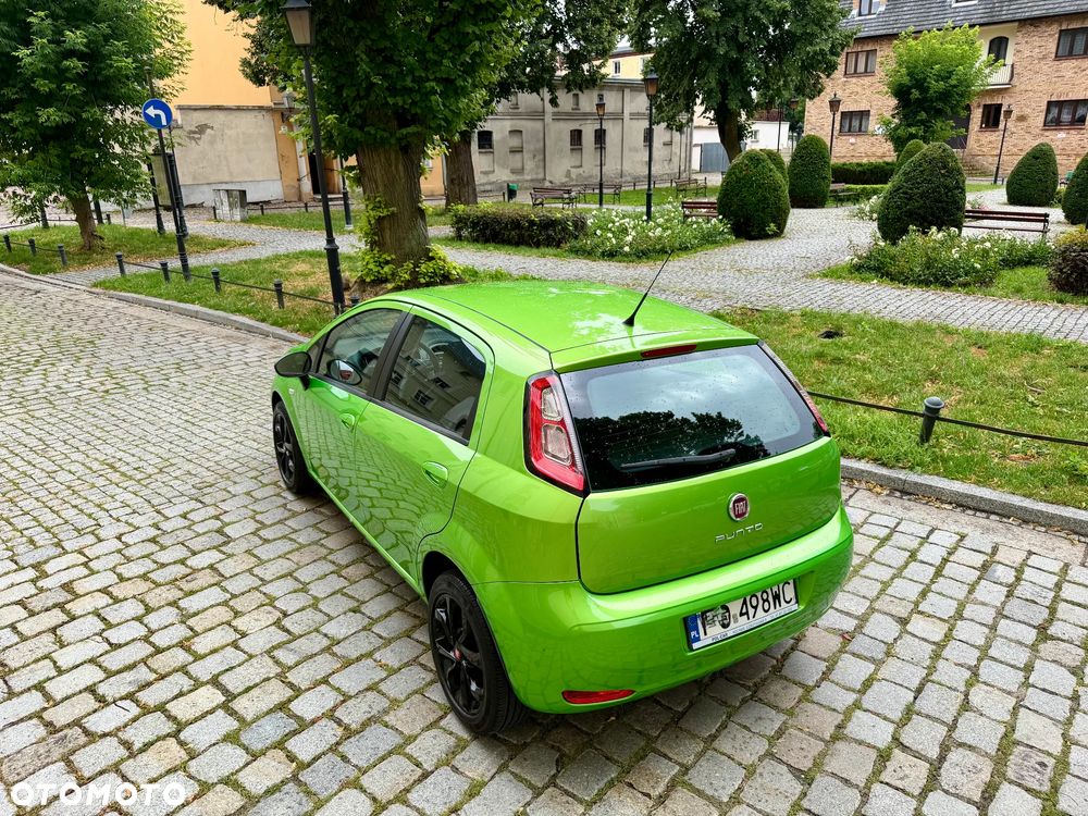 Fiat Punto 1.4 Young - 16