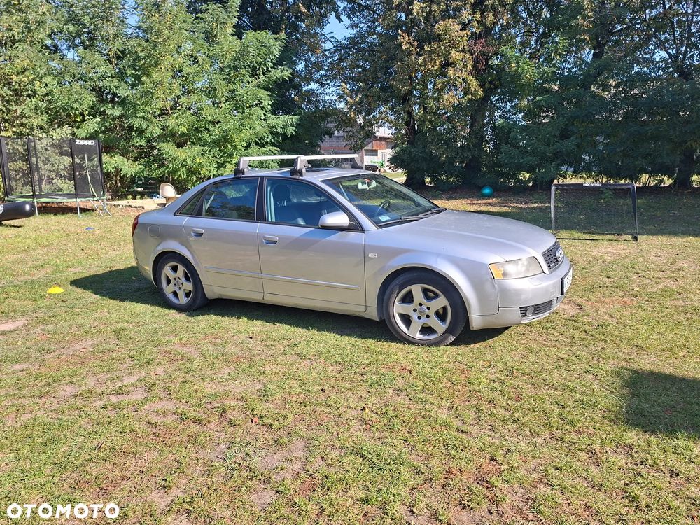 Audi A4 Limousine
