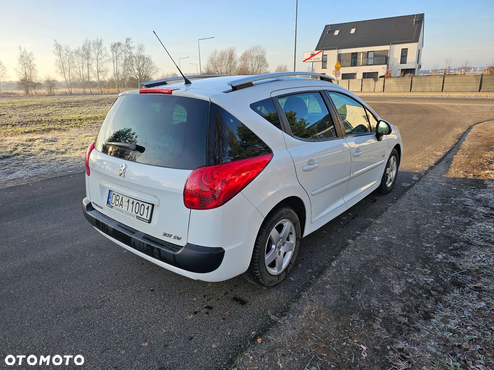 Peugeot 207 - 3