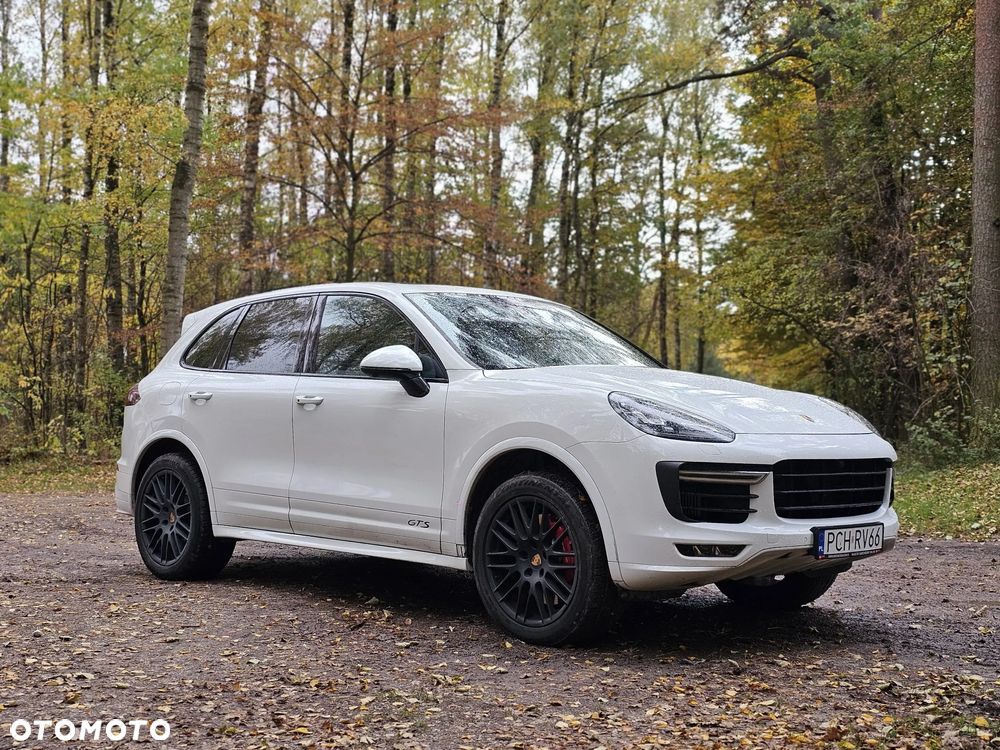 Porsche Cayenne - 2