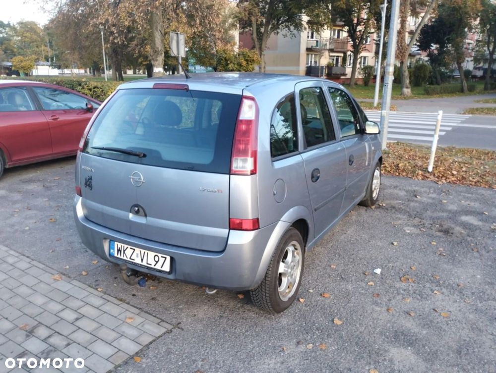 Opel Meriva 1.7 CDTI (Essentia) - 11