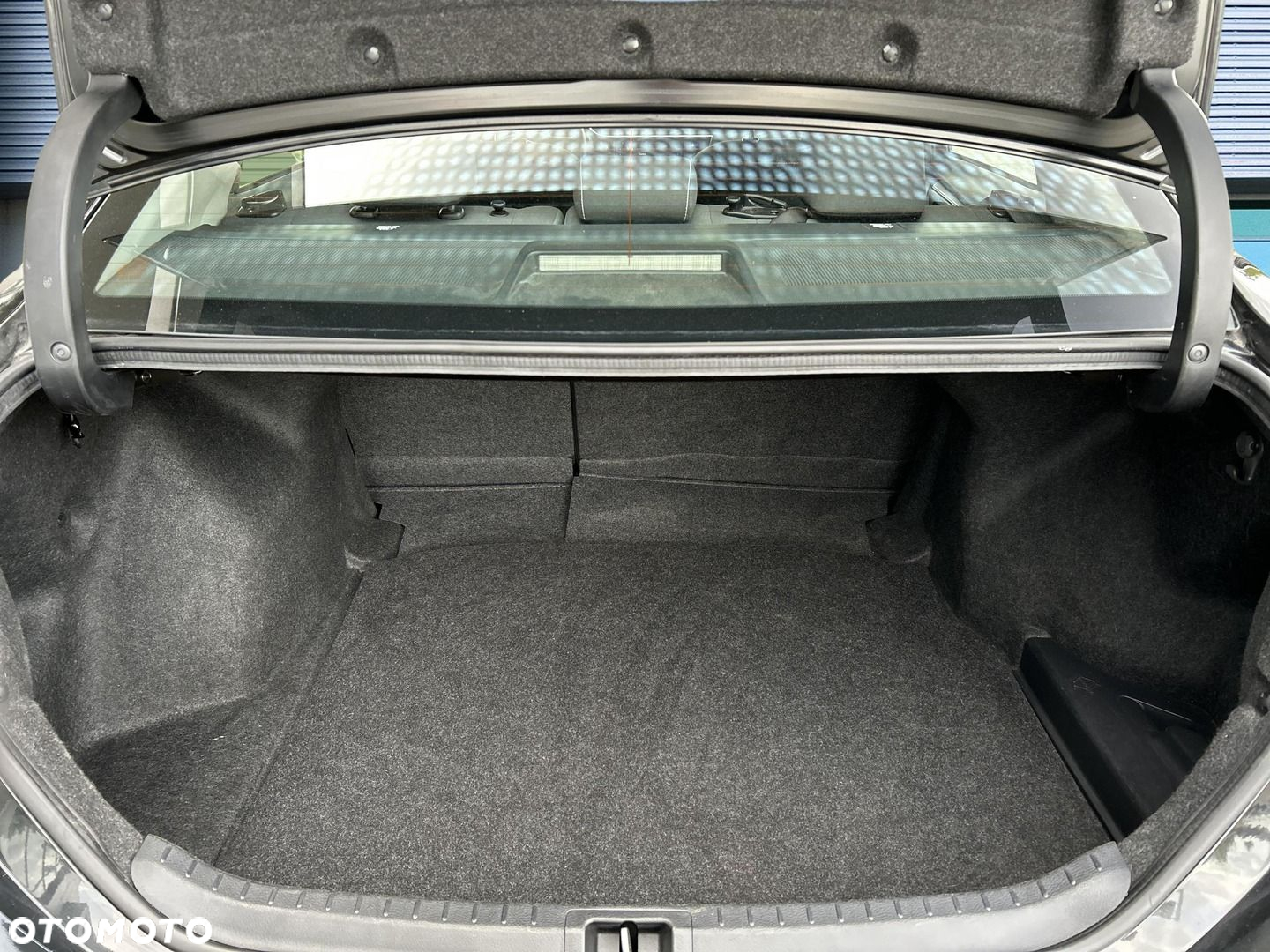 Toyota Corolla 1.6 Classic Plus - 19