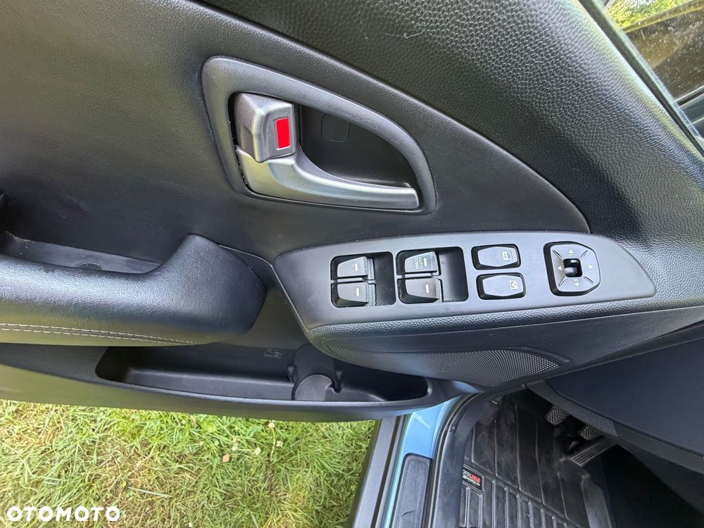Hyundai ix35 1.7 CRDi Premium 2WD - 17