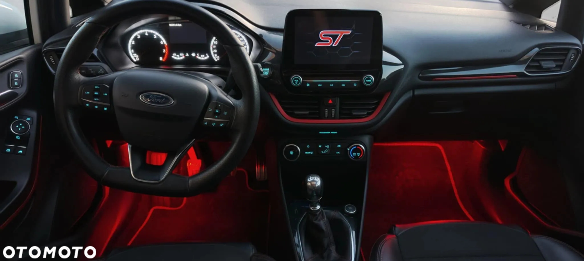 Ford Fiesta 1.0 EcoBoost S&S ST-LINE - 24