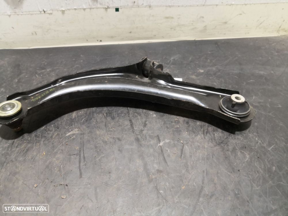 Braço Suspensão Frente Dto Nissan Micra Iii (K12) - 3