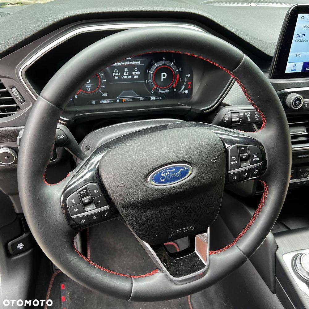 Ford Escape 2.0 EcoBoost AWD Titanium - 31
