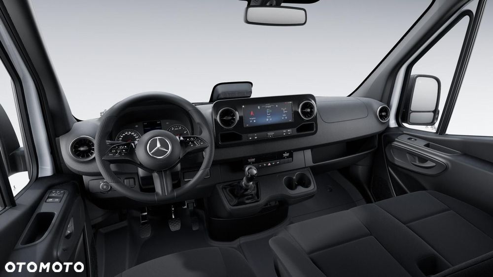 Mercedes-Benz Sprinter - 4