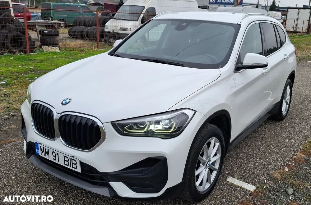BMW X1 sDrive18d Aut. Sport Line - 1