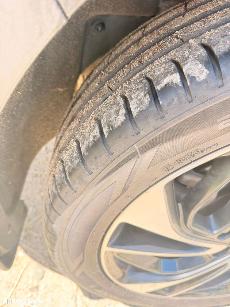 Hyundai Tucson 2.0 CRDI 4WD 8AT Luxury - 17