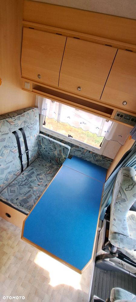 Mercedes-Benz Sprinter - 8