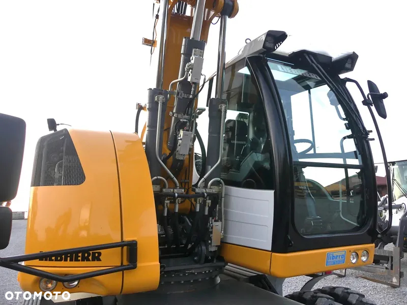 Liebherr A914 Compact / z Niemiec / 7740mtg / - 35