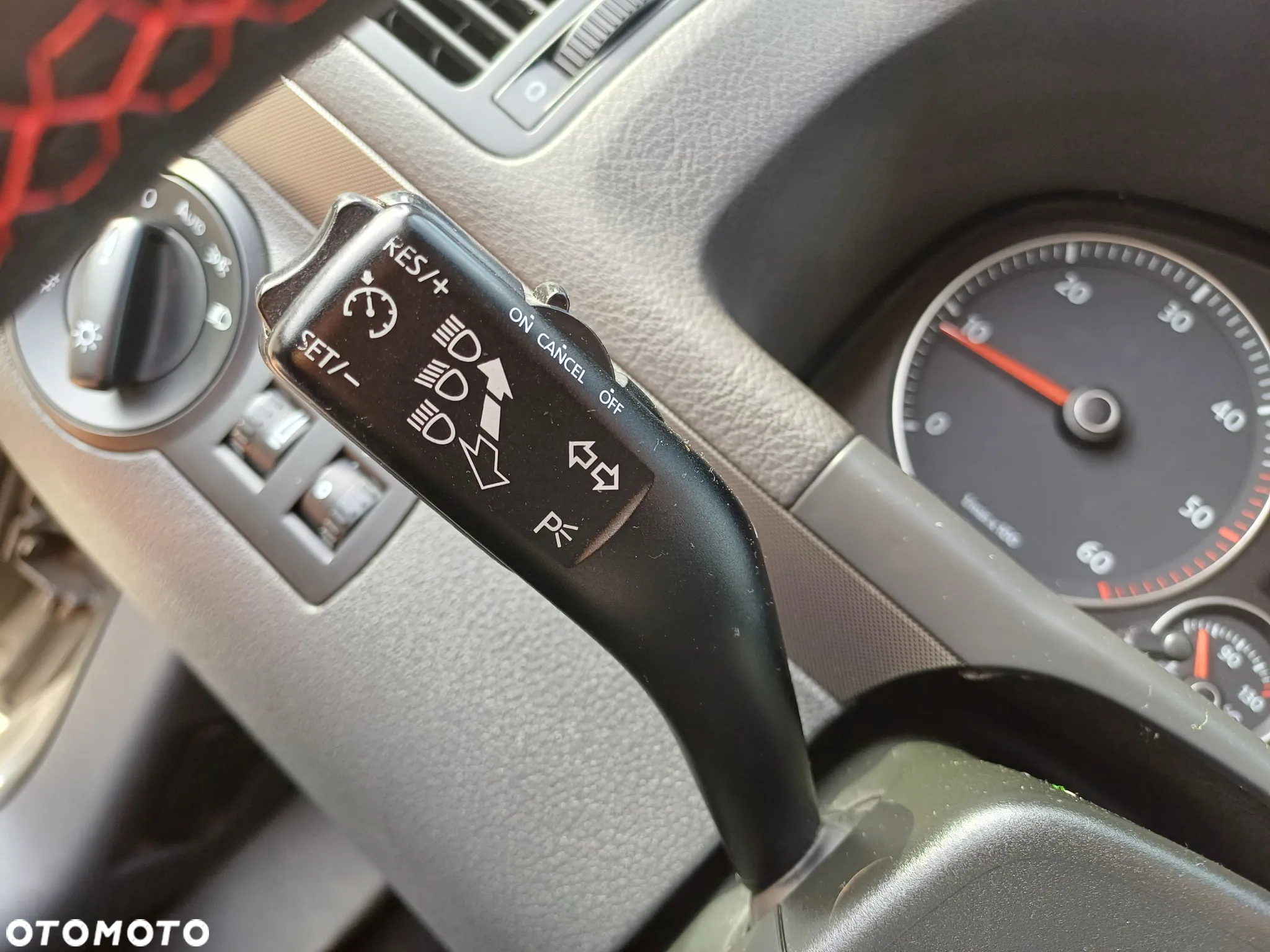 Volkswagen Touran 1.9 TDI DPF Trendline - 22
