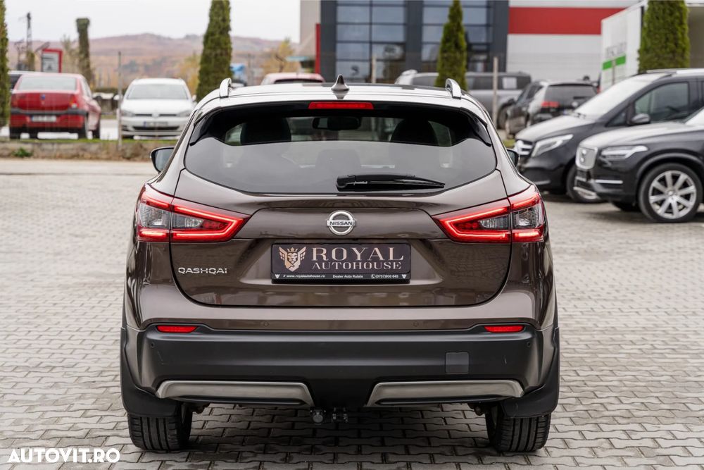 Nissan Qashqai 1.6 DCI Xtronic TEKNA+ - 10