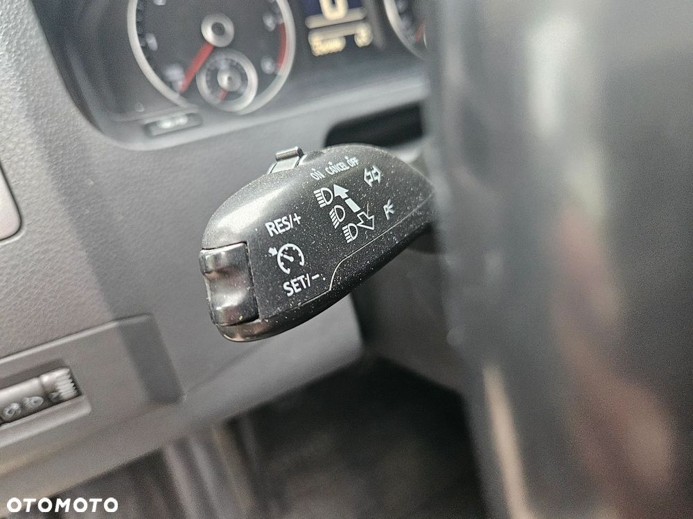 Volkswagen Multivan - 20