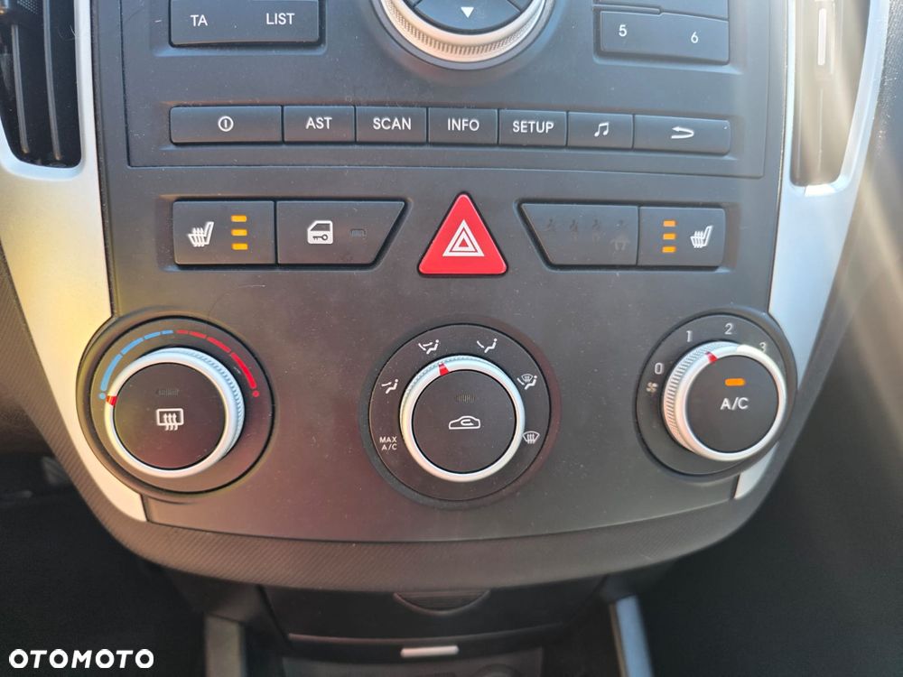 Kia ProCeed 1.6 CVVT LX - 18