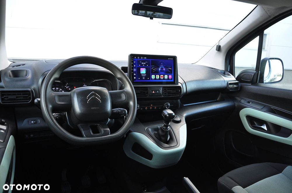 Citroën Berlingo Multispace PureTech 110 SELECTION - 28