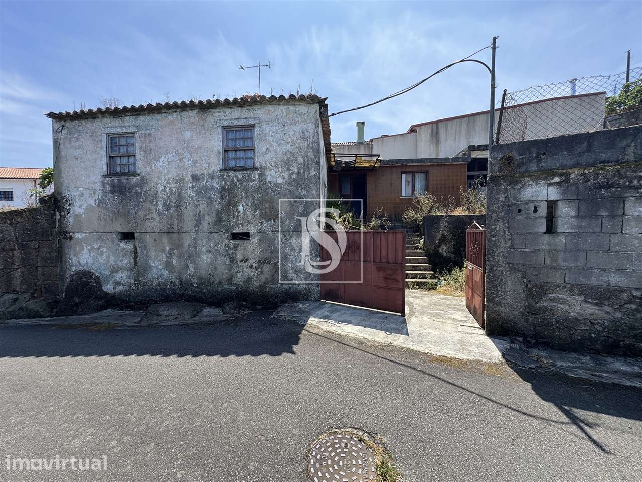 Moradia para Restauro em Faria, Barcelos - Grande imagem: 2/29
