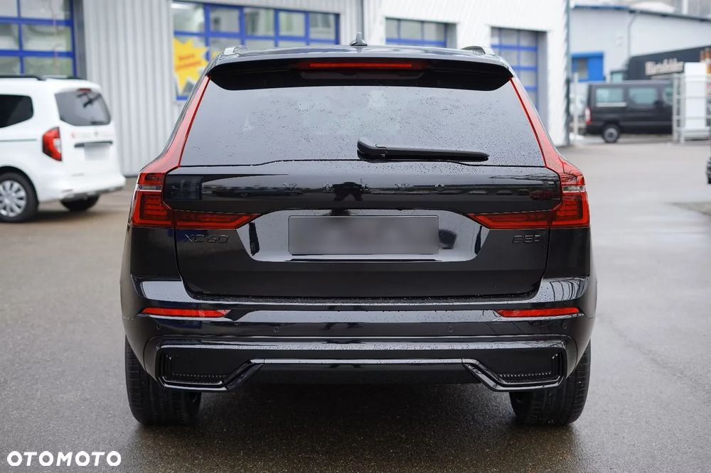 Volvo XC 60 B5 B AWD Plus Black Edition - 6