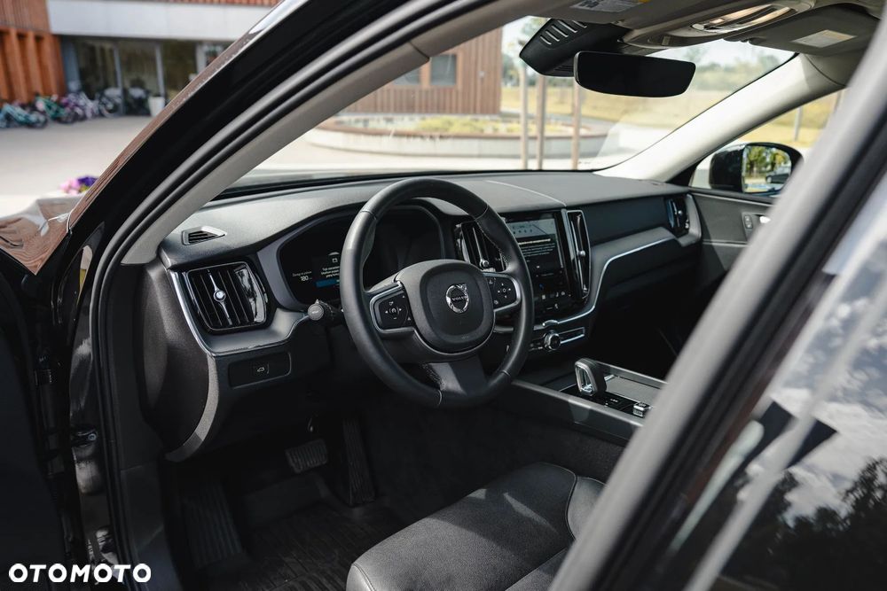 Volvo XC 60 B5 B Geartronic RDesign - 25
