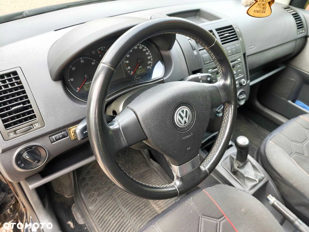 Volkswagen Polo - 4