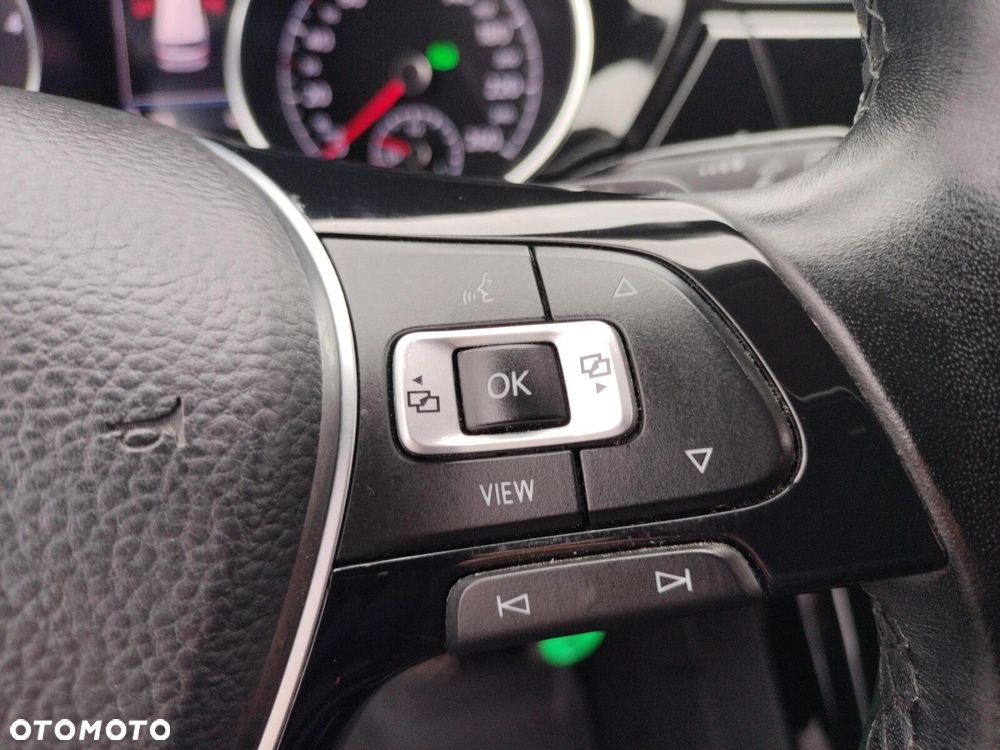 Volkswagen Touran 1.5 TSI EVO Comfortline DSG - 18